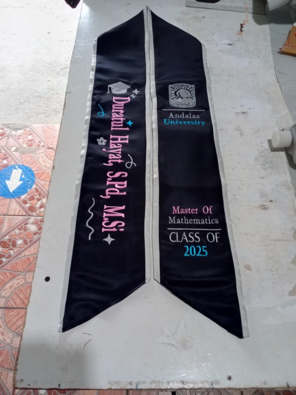 Selendang Saten Tebal  03